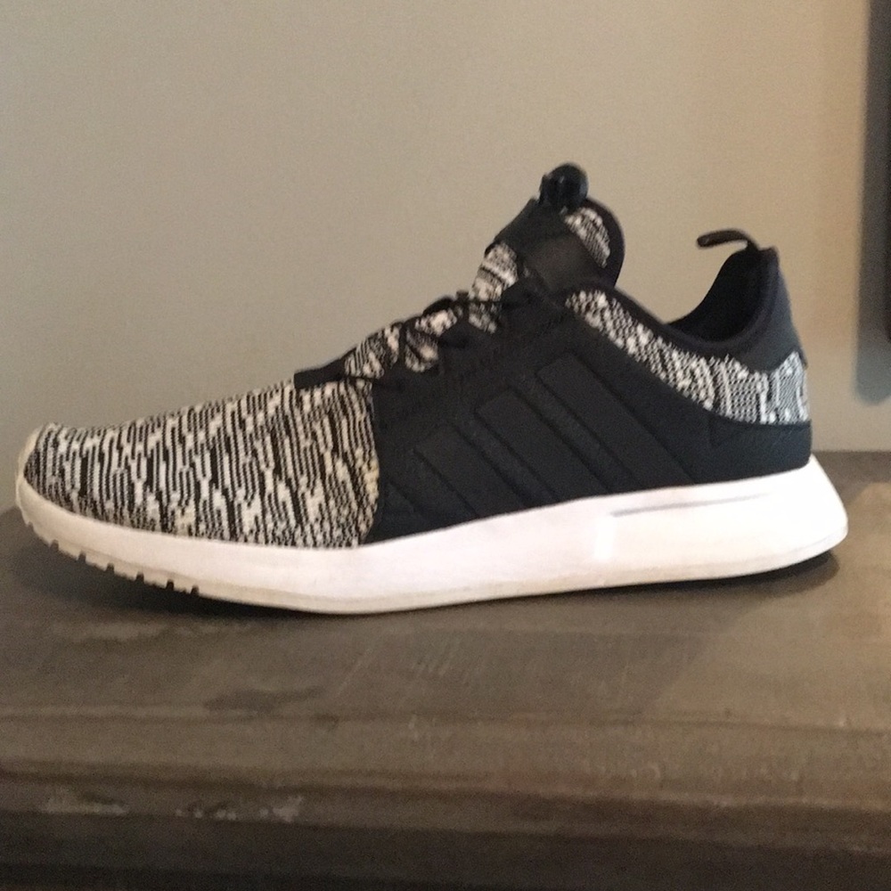 Adidas men’s sneakers size 9 1/2